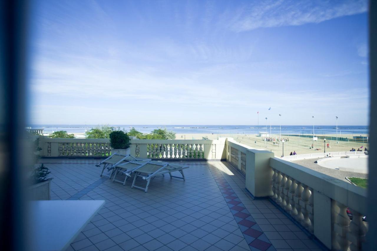 Grand Hotel Cesenatico Exterior photo