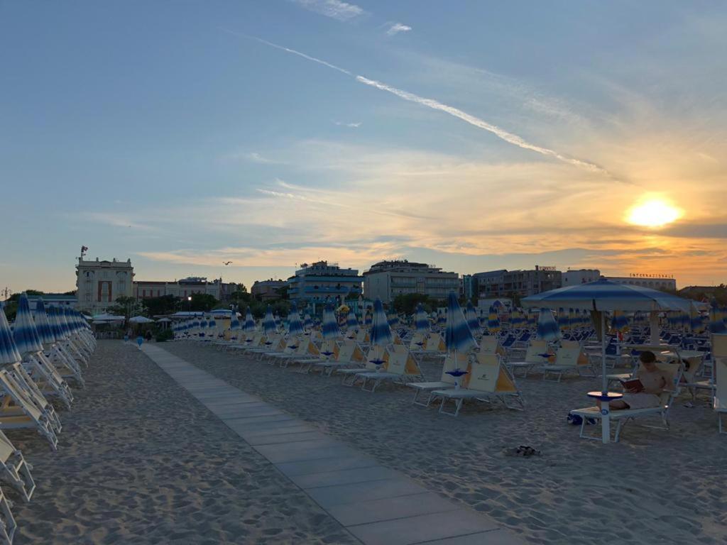 Grand Hotel Cesenatico Exterior photo