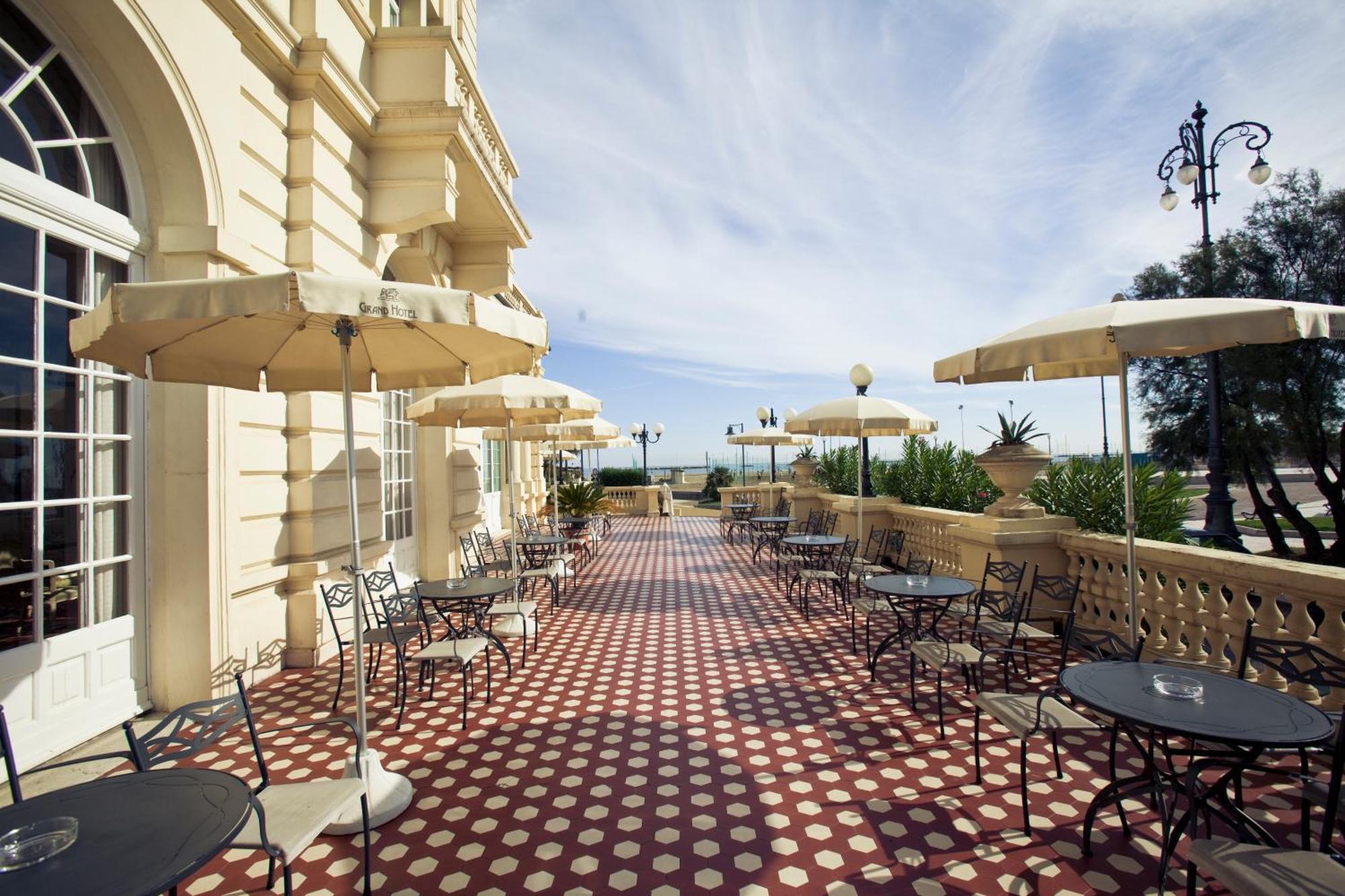 Grand Hotel Cesenatico Exterior photo